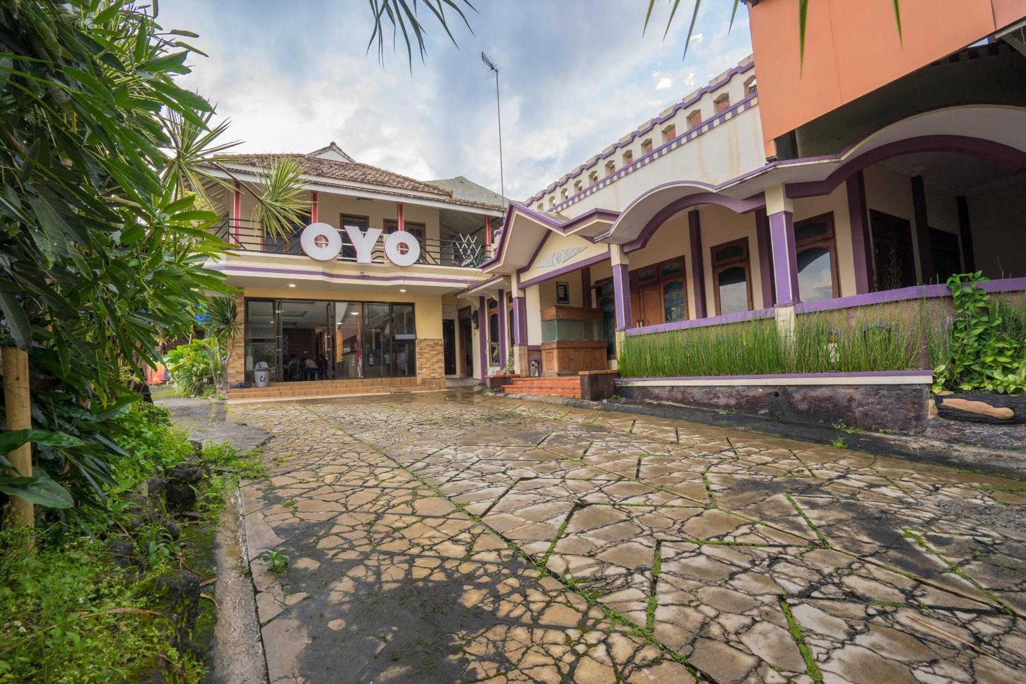 Oyo Bunga Matahari Guest House And Hotel Batu  Exteriér fotografie