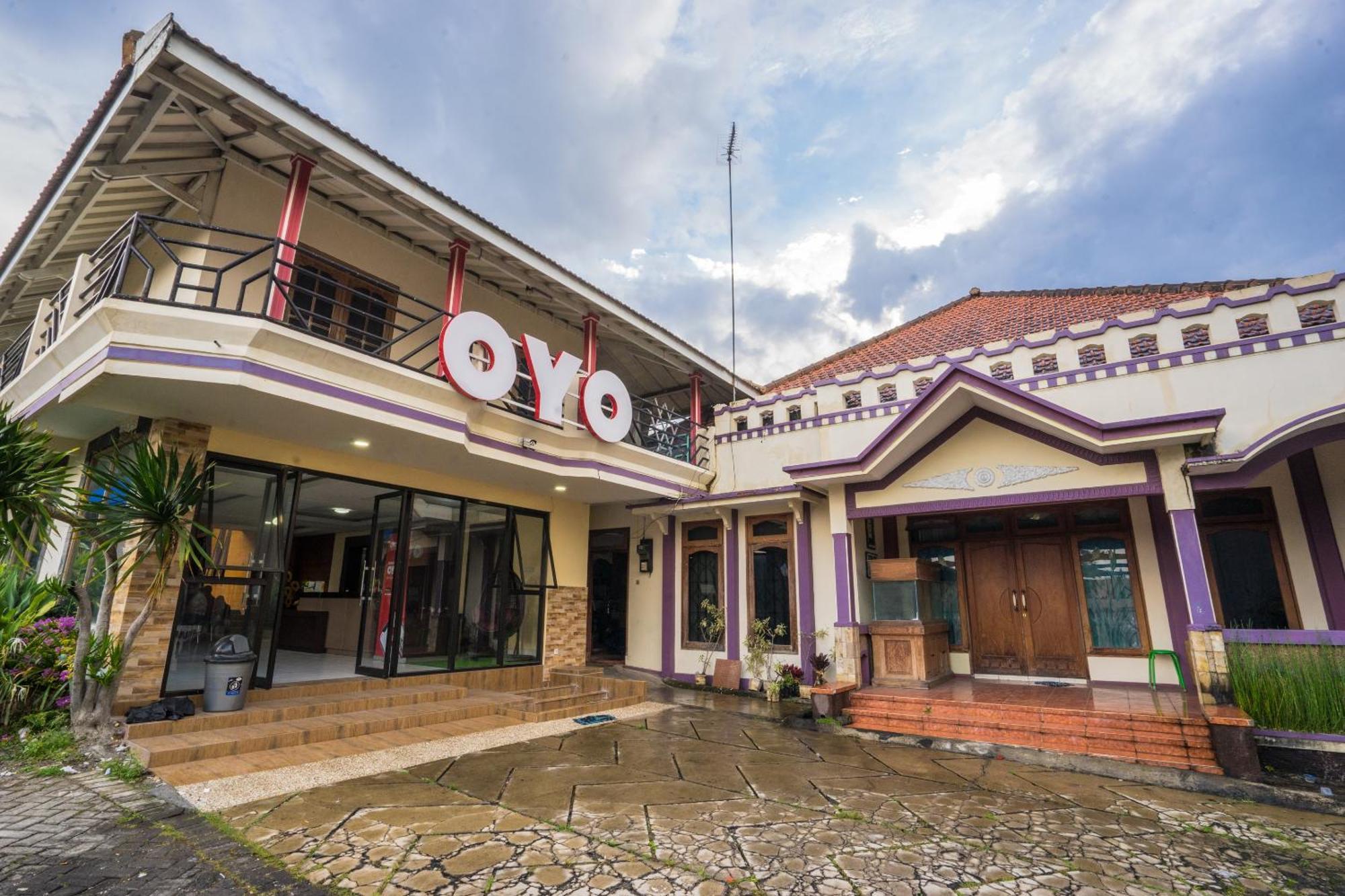 Oyo Bunga Matahari Guest House And Hotel Batu  Exteriér fotografie